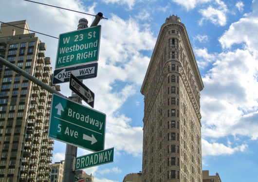 Aukcione parduotas garsusis Niujorko dangoraižis „Flatiron Building“
