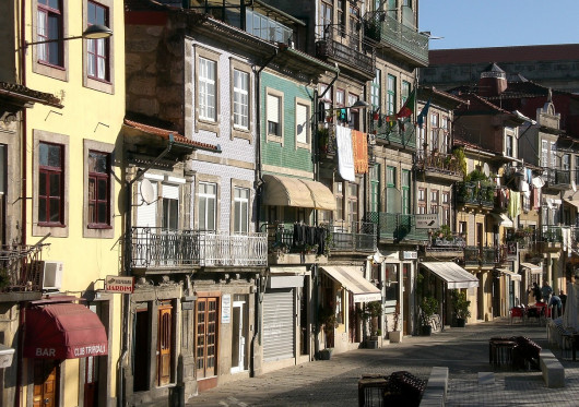 Būsto trūkumo akivaizdoje Portugalija nusprendė atsisakyti „auksinių vizų“