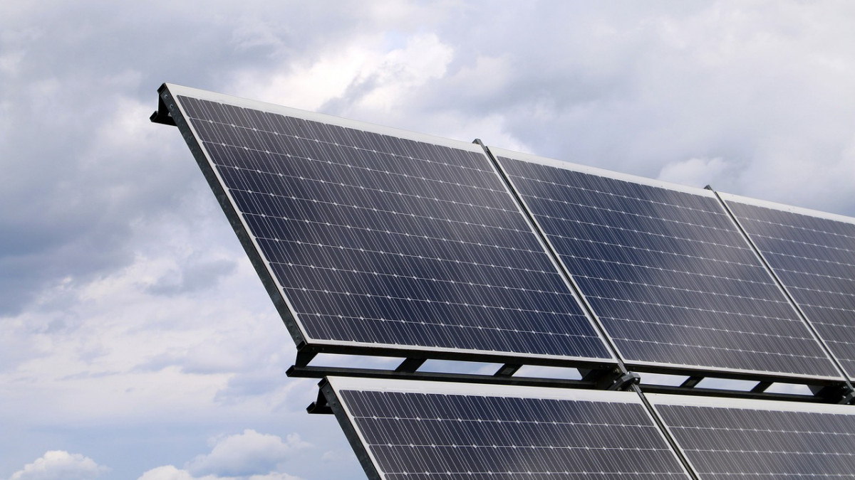 Saulė ir vėjas tapo pagrindiniais ES elektros energijos šaltiniais, bet Lietuva dar buksuoja 1