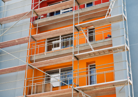 Aplinkos ministerija pradeda vykdyti daugiabučių kvartalinės renovacijos iniciatyvą
