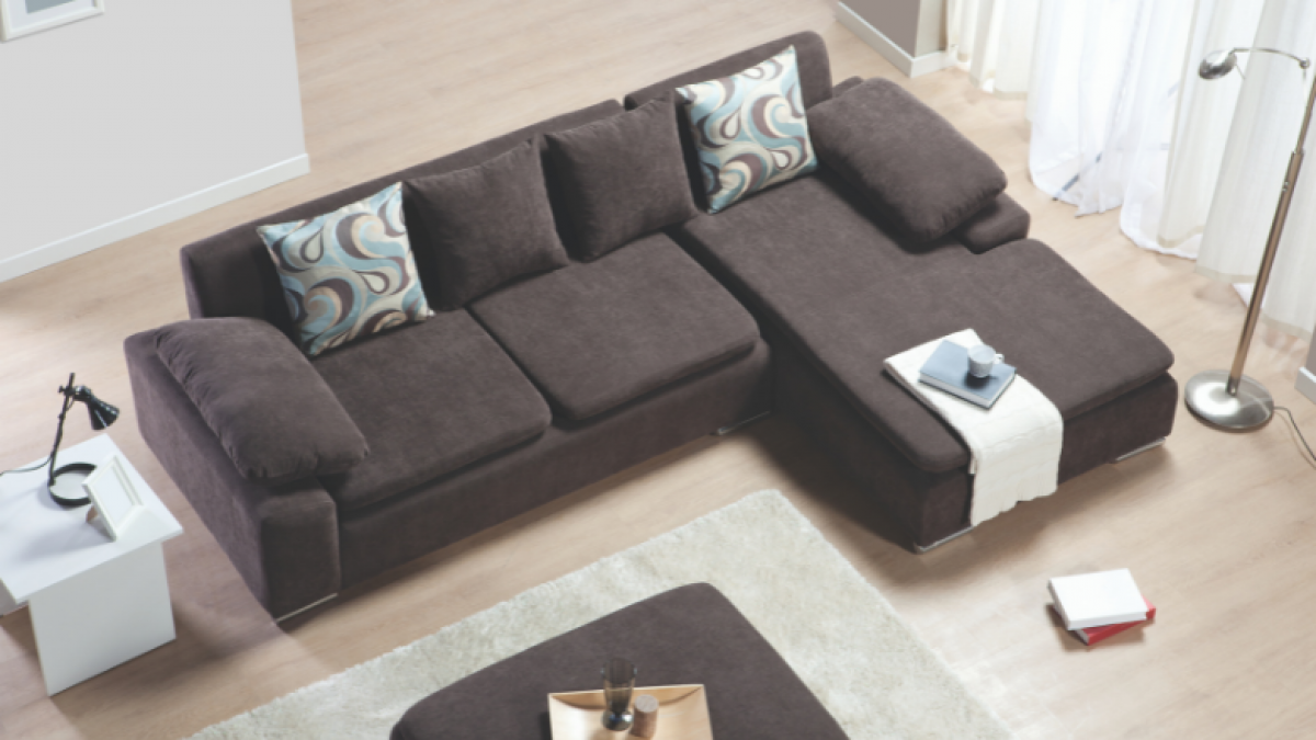 Kas svetainėje dera labiau - sofa ar minkštas kampas? 9
