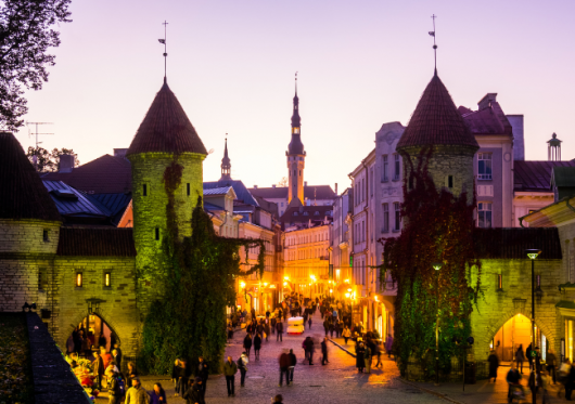 Butai Taline pinga trečią mėnesį iš eilės