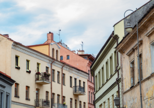 Startuoja Vilniaus paveldotvarkos programa: finansuos fasadų, balkonų, medinės architektūros tvarkymą