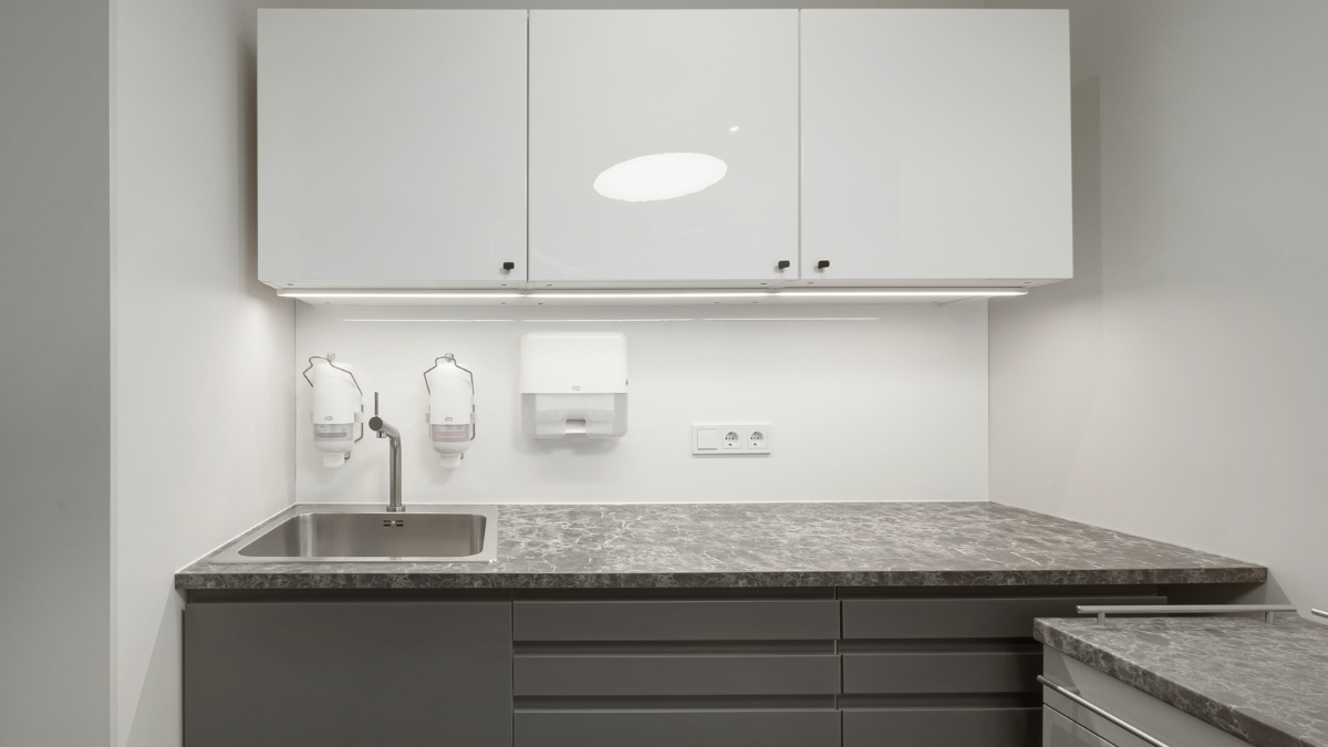 Iššūkis nestandartinėms erdvėms: Kaip IKEA sukūrė jaukią odontologijos kliniką 8
