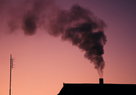Atsisveikinimas su dūmais: kietasis iškastinis kuras nebepageidaujamas Lietuvos miestuose
