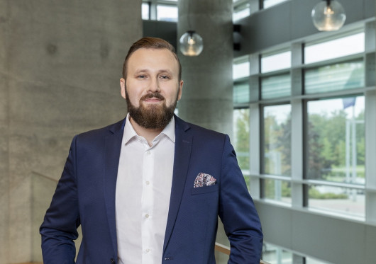 Bendri namai – ne tik susituokus: ekspertas paaiškina būsto paskolos ypatumus poroms