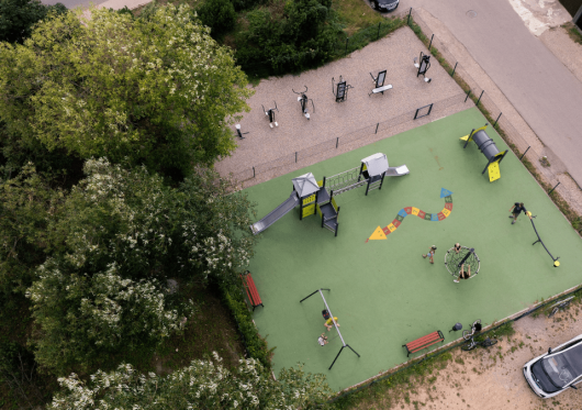 Kaunas plečia vaikų žaidimo ir krepšinio aikštelių tinklą