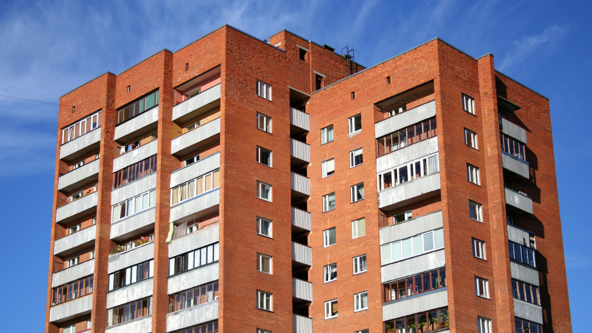 Audringi vasaros orai apnuogino silpniausias daugiabučių vietas 1