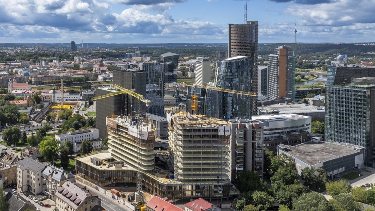 Investuotojų susidomėjimas neslūgsta: verslo centras „Hero“ sėkmingai pritraukė dar 13,6 mln. eurų investicijų