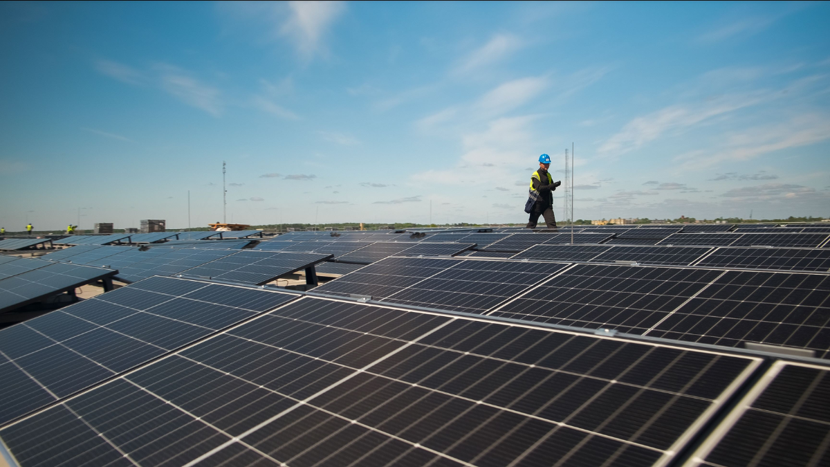 Prie Marijampolės pradedamos vienos moderniausių saulės elektrinių Baltijos šalyse statybos 1