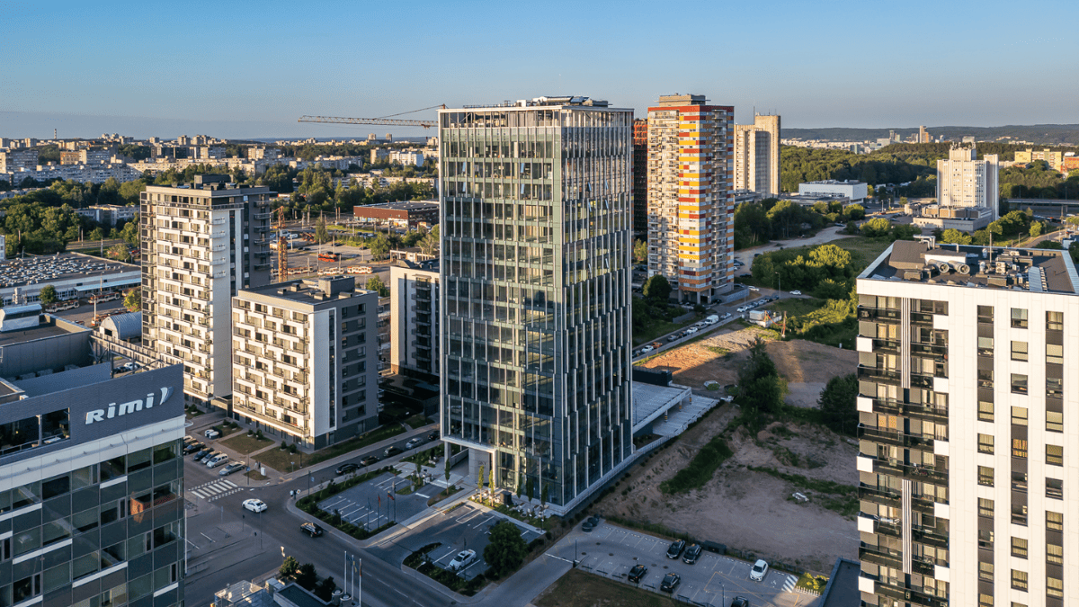 Sostinės Viršuliškių rajone duris atveria naujasis verslo centras „Sky Office“ 4