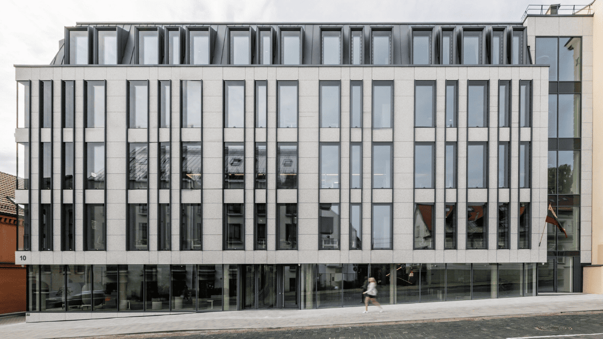 Pastatų kompleksui B10 − geriausio daugiafunkcio NT objekto apdovanojimas 2