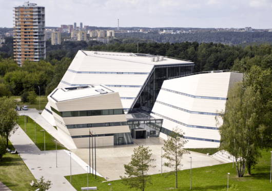 Lietuvos architektų rūmai: nauji reikalavimai vėdinamiems fasadams skatins architektūrinę įvairovę