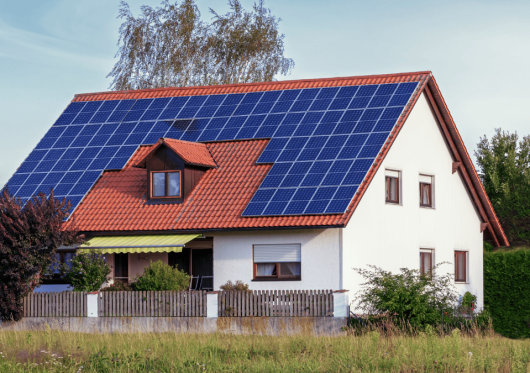 Parama įsirengus saulės elektrines namuose: APVA jau priima gyventojų prašymus