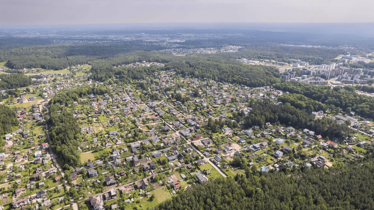 Vis daugiau jaunų Vilniaus šeimų renkasi Bajorus: pardavimai čia augo 136% 3