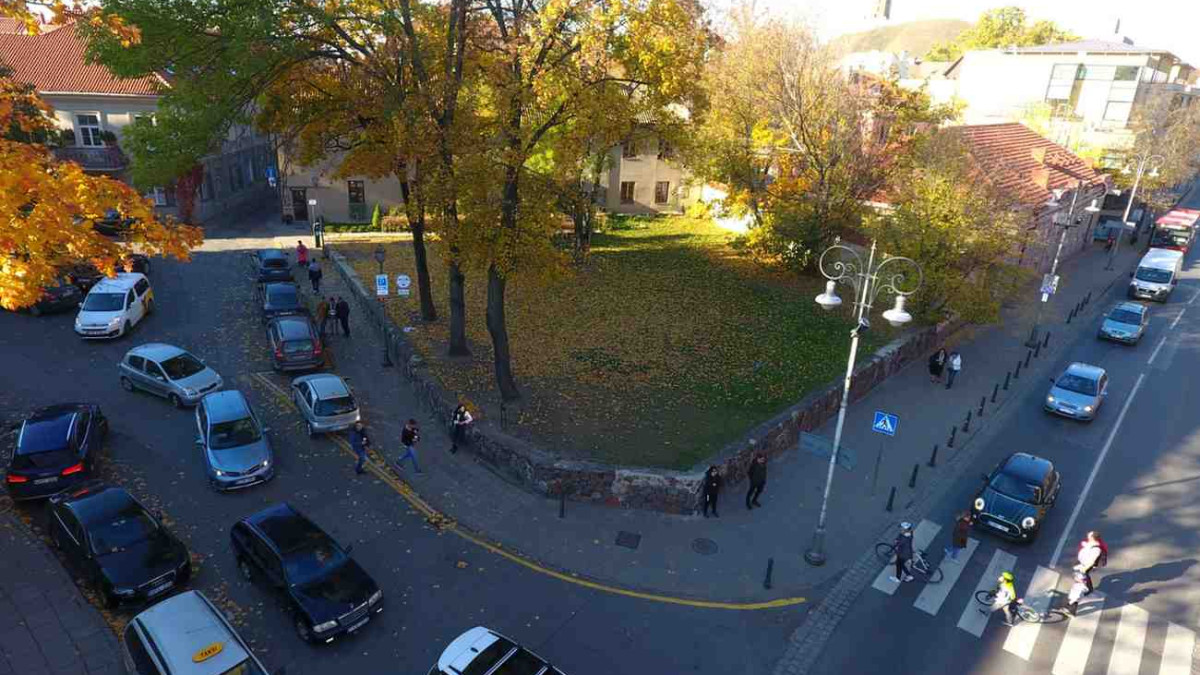 Bus atnaujinamas skveras šalia Šv. Onos bažnyčios 7