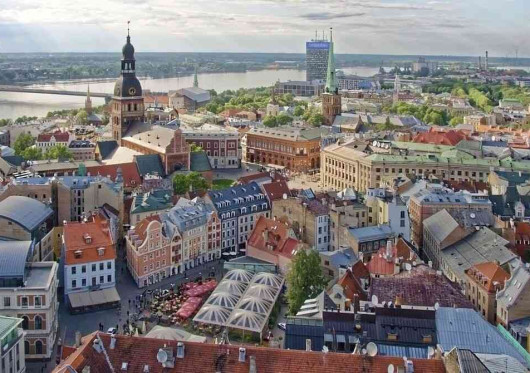 Ryga pranoksta Vilnių: ten geresnis tiek NT įperkamumas, tiek ir atsiperkamumas – ekspertas paaiškino kodėl