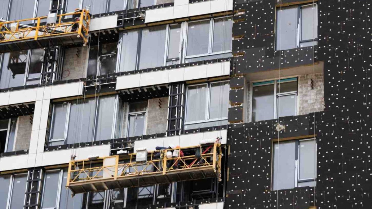 Renovuojant daugiabučius privaloma įrengti šviesolaidį 1