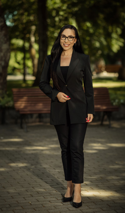 broker-gallery-image-0