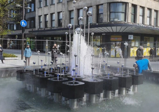 Laisvės alėjoje sumontuotas interaktyvus fontanas, vienas moderniausių Lietuvoje