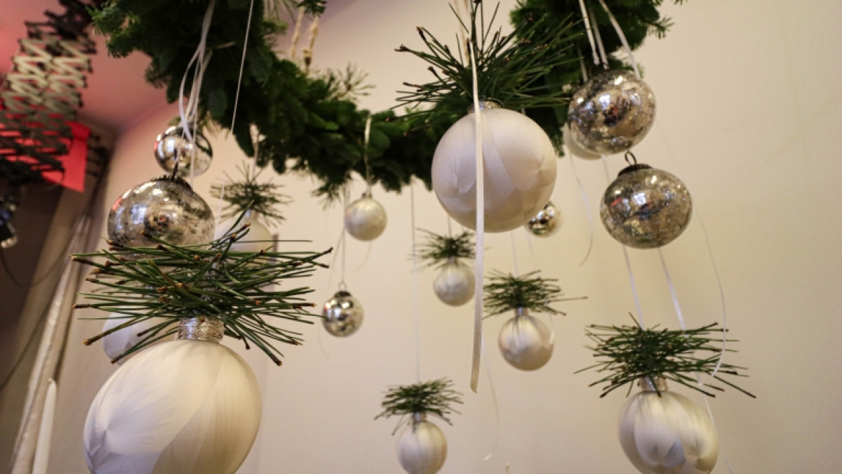 Floristė dalijasi kalėdinio dekoro idėjomis namų jaukumui (video) 1