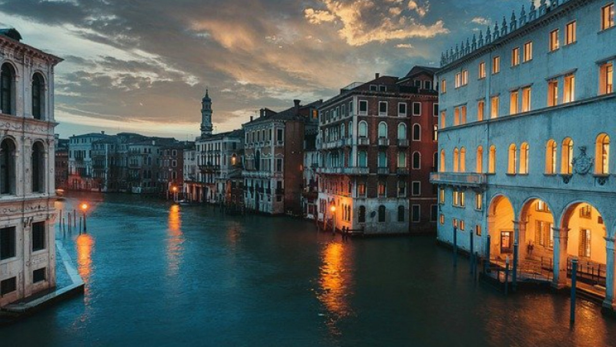 Venecija, siekdama reguliuoti turistų srautus, ketina įvesti miesto lankymo mokestį 1