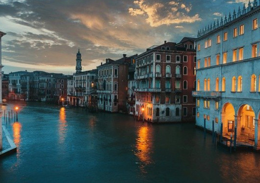 Venecija, siekdama reguliuoti turistų srautus, ketina įvesti miesto lankymo mokestį
