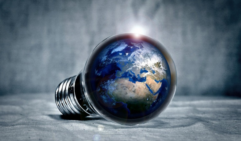 Žemės dienos proga – patarimai kaip taupyti elektros energiją namuose 1