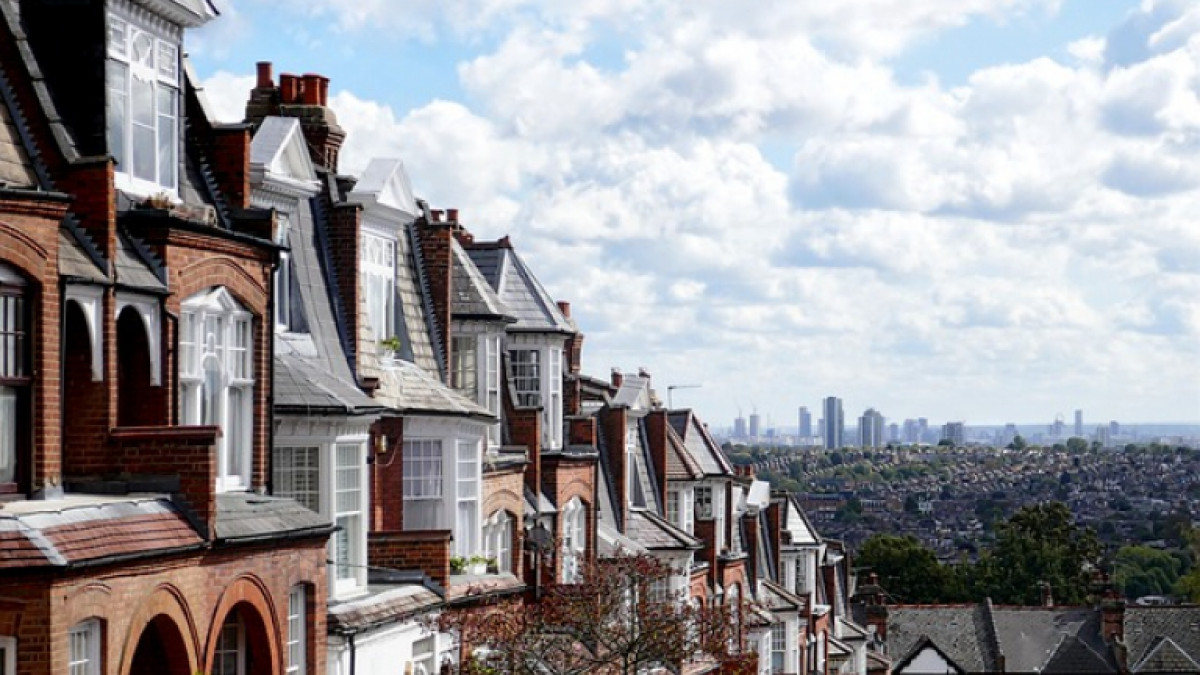 Jungtinėje Karalystėje vis daugiau savininkų nori parduoti būstą 1