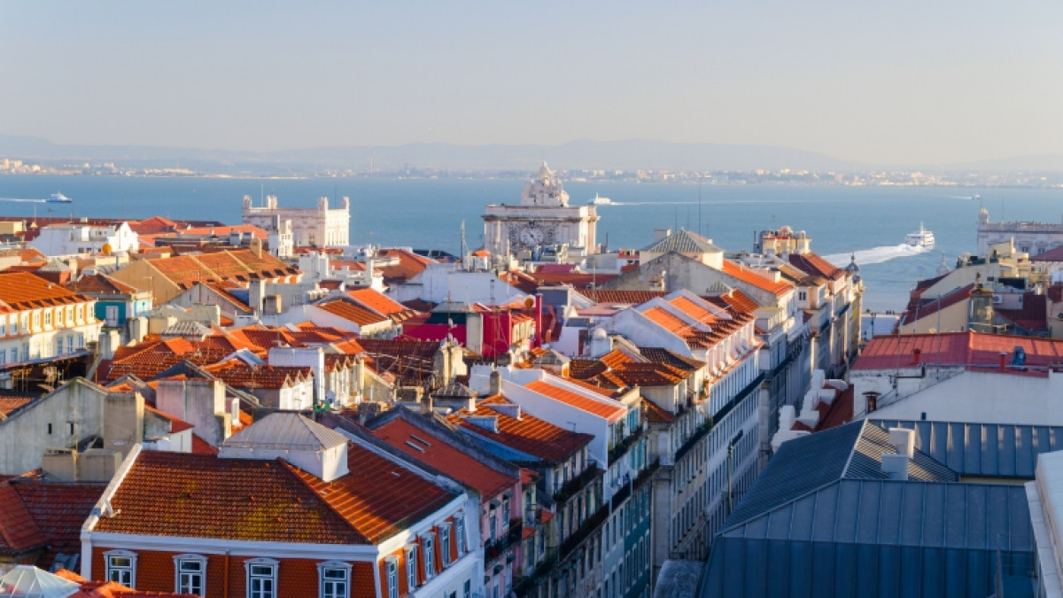 Portugalijoje skamba pavojaus varpai: trūksta būsto senyvo amžiaus žmonėms 1
