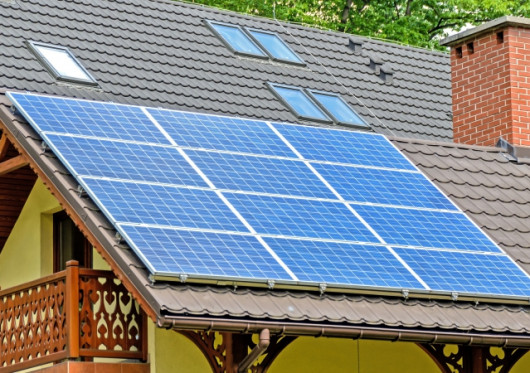 Swedbank: Paskolų saulės elektrinėms išduota 7 kartus daugiau