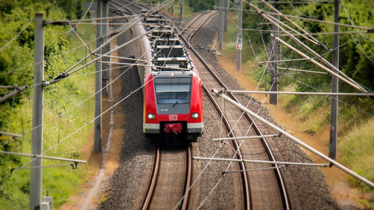 „Lietuvos geležinkeliai“ ketina atstatyti Rengės ruožą 1