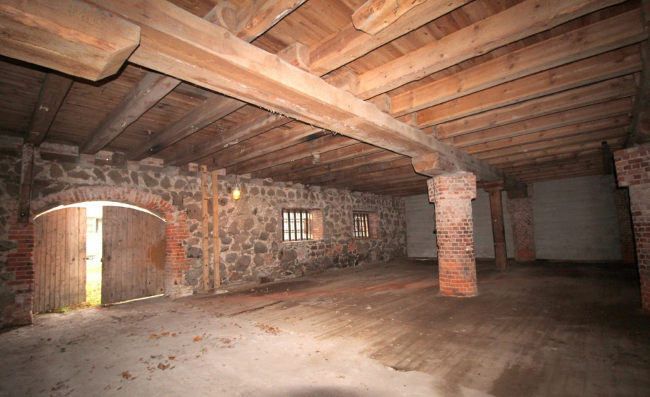 Parduodamos gamybinės, kitos paskirties, sandėliavimo patalpos Pabalvės k., Telšių r. sav., 1149 m2 ploto 3