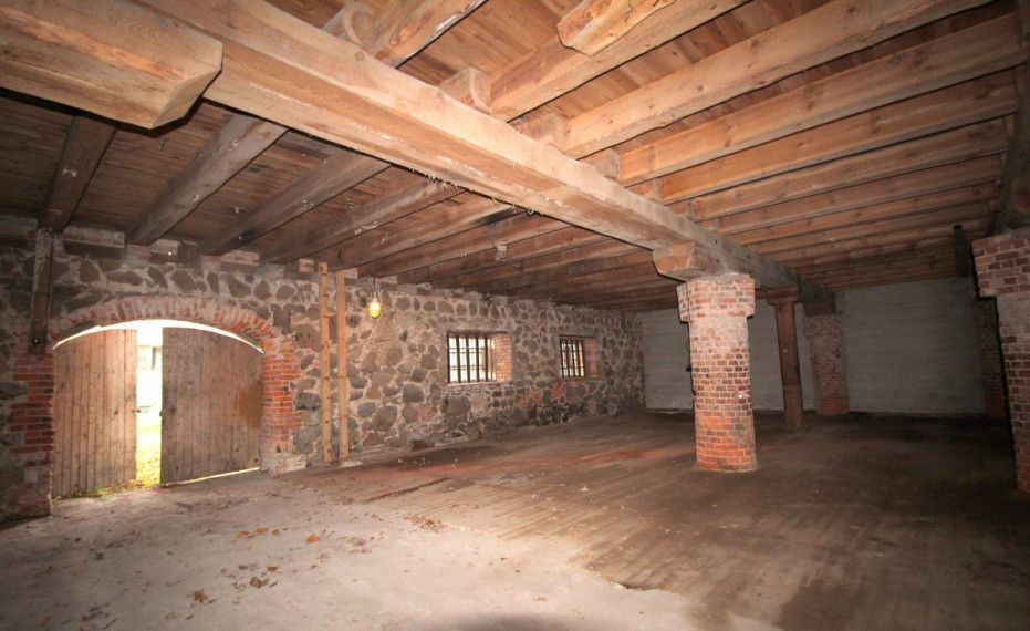 Parduodamos gamybinės, kitos paskirties, sandėliavimo patalpos Pabalvės k., Telšių r. sav., 1149 m2 ploto 3