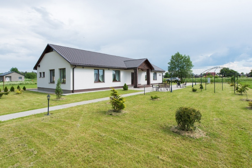 Parduodamas namas Juodupės g., Rūdninkų k., Šalčininkų r. sav., 182.97 m2 ploto, 1 aukštai 1