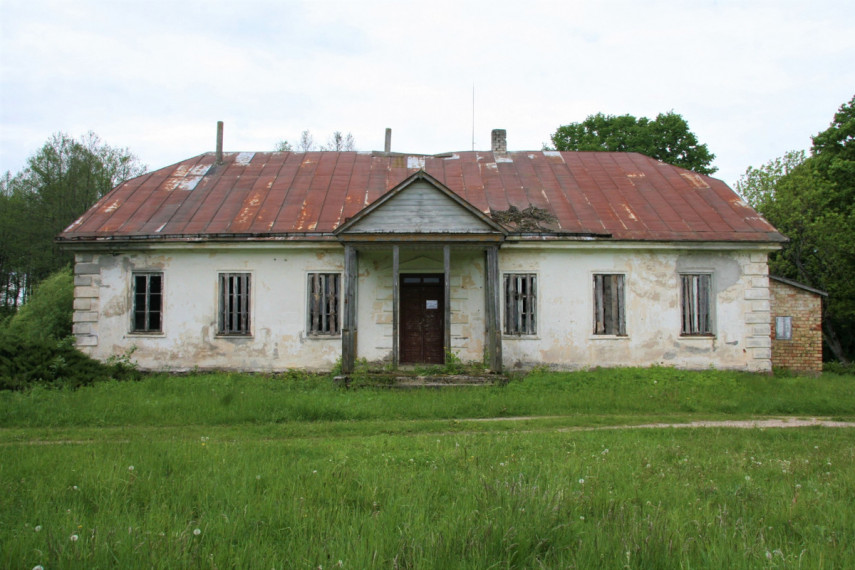 Parduodamas namas Pavirinčių, Pavirinčių k., Anykščių r. sav., 3216 m2 ploto, 2 aukštai 3