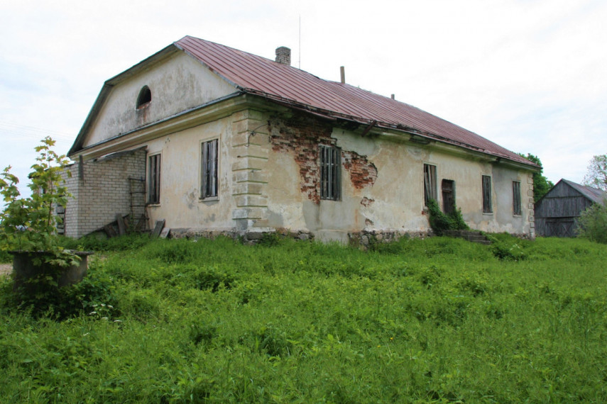 Parduodamas namas Pavirinčių, Pavirinčių k., Anykščių r. sav., 3216 m2 ploto, 2 aukštai 4