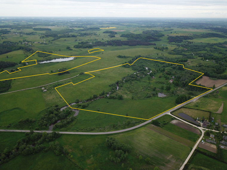 Parduodamas namas Pavirinčių, Pavirinčių k., Anykščių r. sav., 3216 m2 ploto, 2 aukštai 10