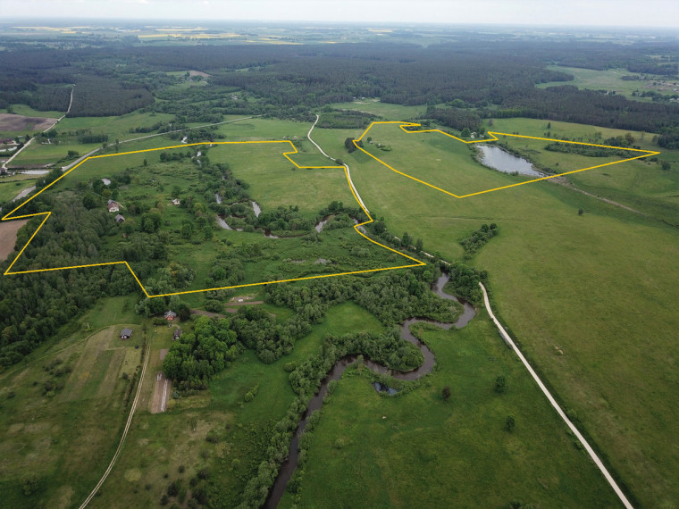 Parduodamas namas Pavirinčių, Pavirinčių k., Anykščių r. sav., 3216 m2 ploto, 2 aukštai 24
