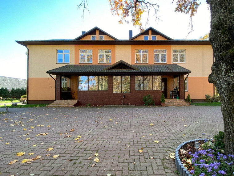 Parduodamas namas Felikso Važinskio g., Pievėnų k., Mažeikių r. sav., 345.82 m2 ploto, 2 aukštai 1