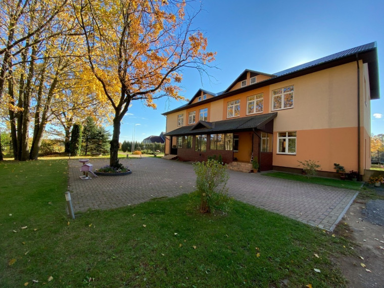 Parduodamas namas Felikso Važinskio g., Pievėnų k., Mažeikių r. sav., 345.82 m2 ploto, 2 aukštai 6
