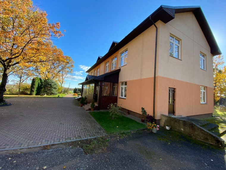 Parduodamas namas Felikso Važinskio g., Pievėnų k., Mažeikių r. sav., 345.82 m2 ploto, 2 aukštai 7