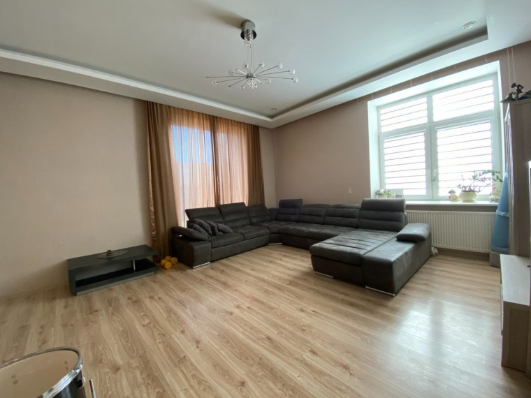 Parduodamas namas Felikso Važinskio g., Pievėnų k., Mažeikių r. sav., 345.82 m2 ploto, 2 aukštai 22