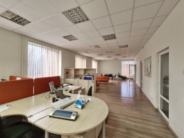 Nuomojamos administracinės, gamybinės, kitos paskirties, paslaugų, prekybos patalpos Lakūnų pl., Aleksotas, Kauno m., Kauno m. sav., 281 m2 ploto 1