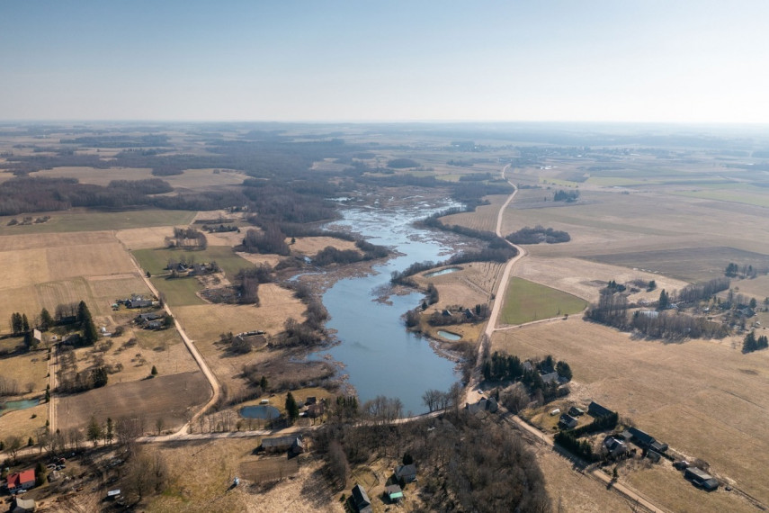 Parduodamas namas Malūno g., Lyksūdės k., Skuodo r. sav., 315 m2 ploto, 2 aukštai 17