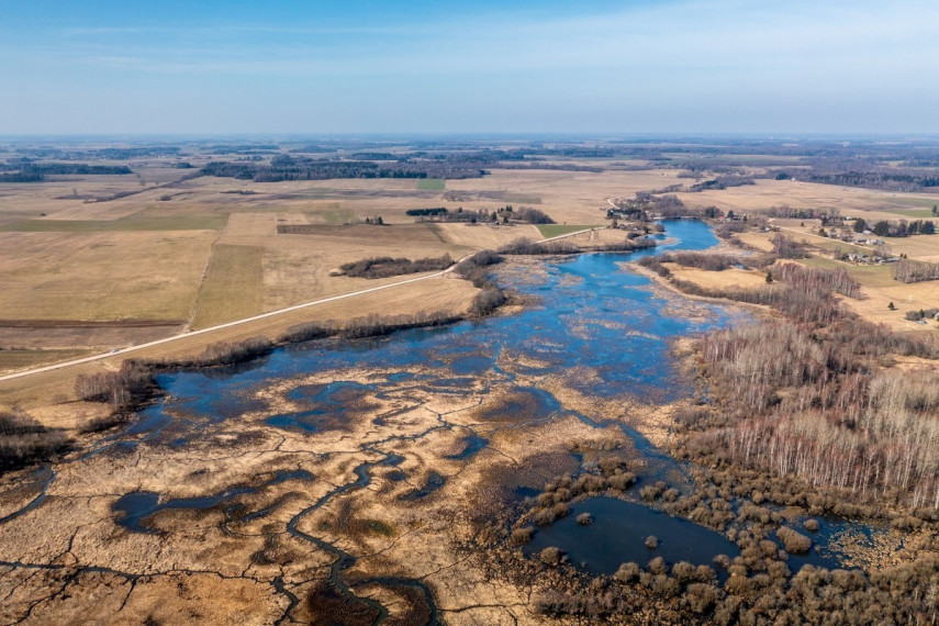 Parduodamas namas Malūno g., Lyksūdės k., Skuodo r. sav., 315 m2 ploto, 2 aukštai 40