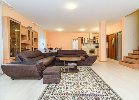 Parduodamas namas Vaduvos g., Žemieji Paneriai, Vilniaus m., Vilniaus m. sav., 165.39 m2 ploto, 2 aukštai