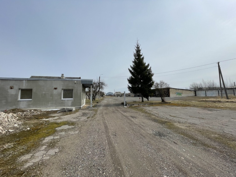 Parduodamos patalpos 1461.22 kv.m ploto ir 1,713 ha sklypas Pakruojo g., Šiauliuose, 19