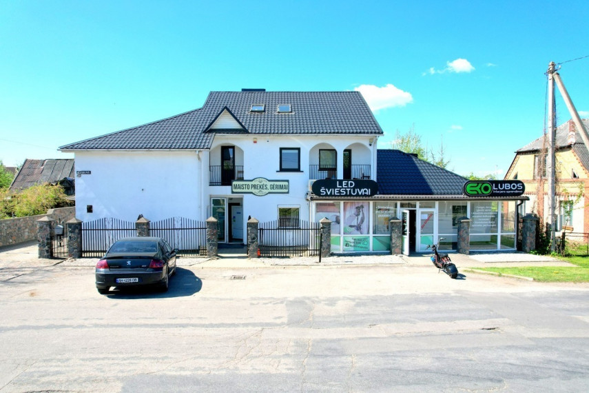 Parduodamas namas Respublikos g., Mažeikių m., Mažeikių r. sav., 246.09 m2 ploto, 2 aukštai 1