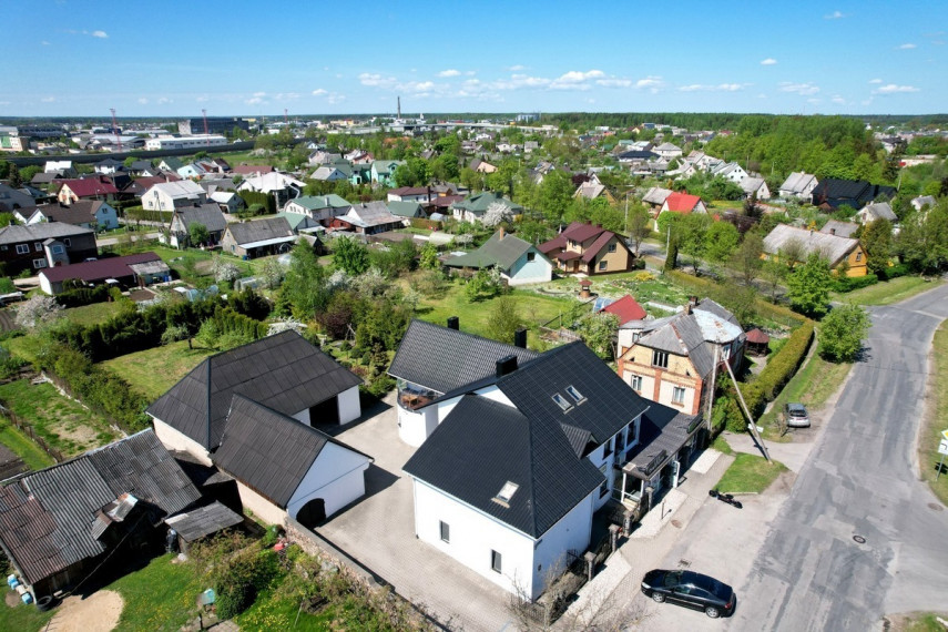 Parduodamas namas Respublikos g., Mažeikių m., Mažeikių r. sav., 246.09 m2 ploto, 2 aukštai 4
